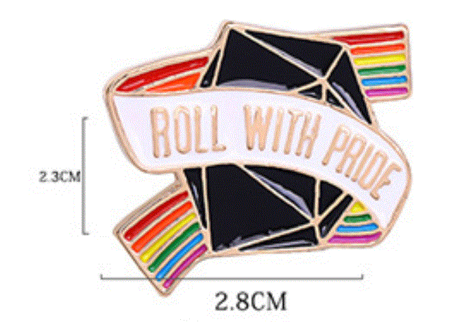 Roll-with-Pride broche